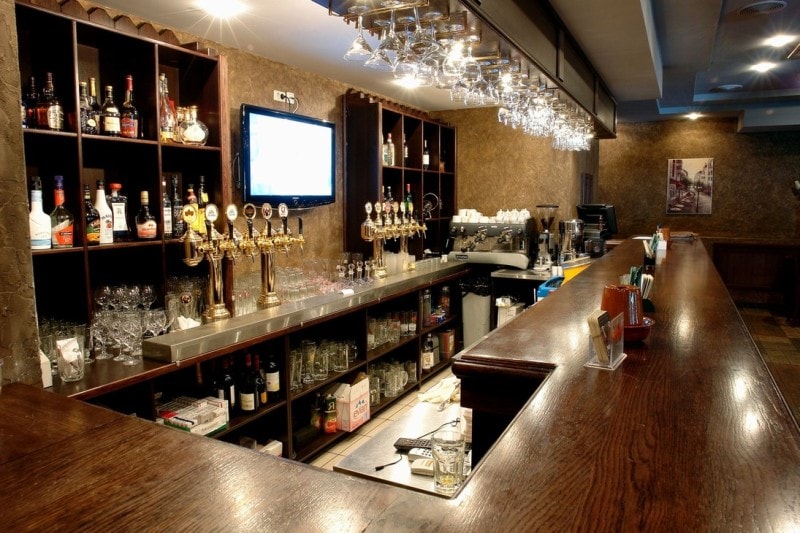 Барная мебель для дома, кухни, кафе (варианты в интерьере) - фото7