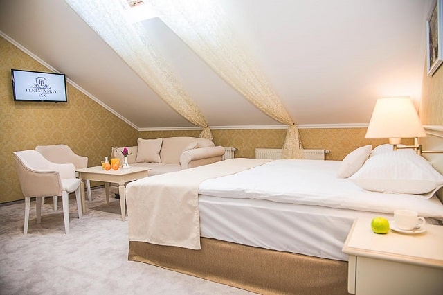 «Pletnevskiy Inn» - отель с историей в центре Харькова - фото1