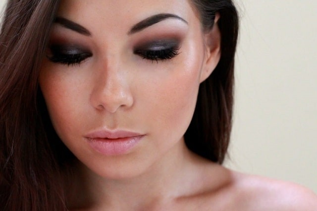 Модный макияж 2019 года: быстро и легко на каждый день - фото5 Модный макияж 2019 года: быстро и легко на каждый день - фото5