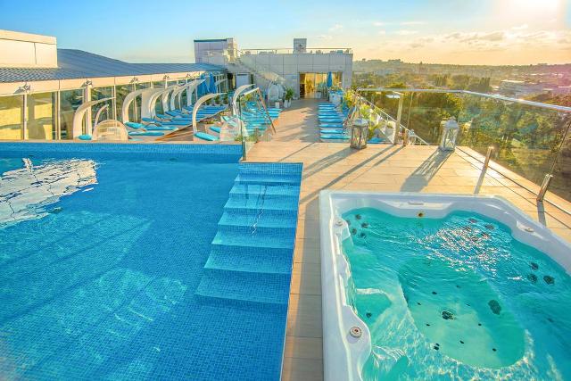 Отдых для всей семьи в отеле с дельфинами - фото2