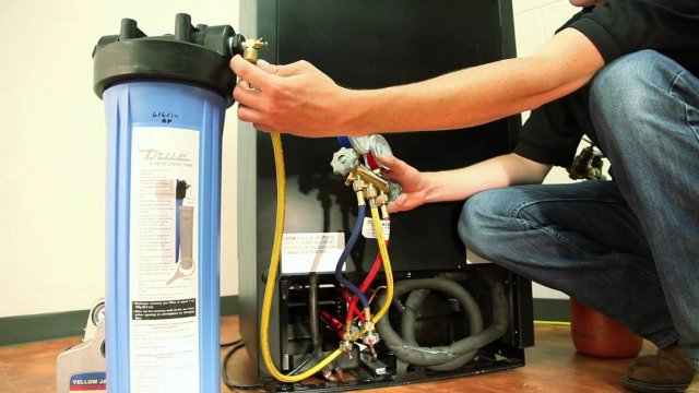 Заправка хладагента в холодильник