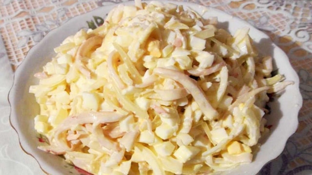 Салаты с кальмарами: рецепты простые и вкусные (на День рождения) - фото2