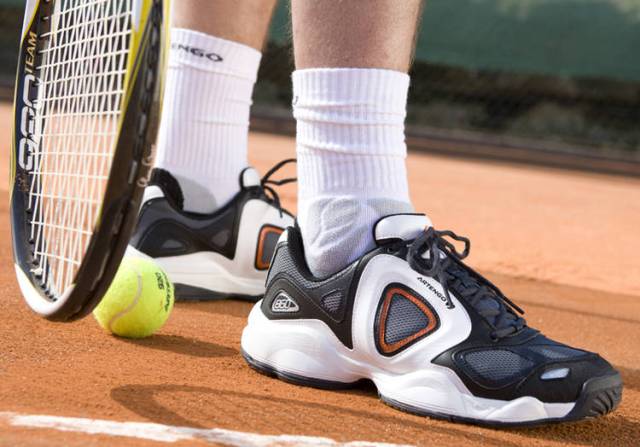 Кроссовки для большого тенниса: какие должны быть, как выбрать - фото1