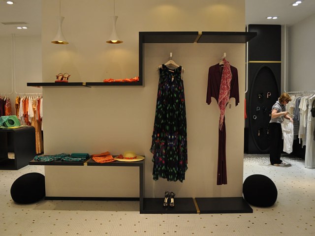 Торговое оборудование для продажи для одежды - фото7