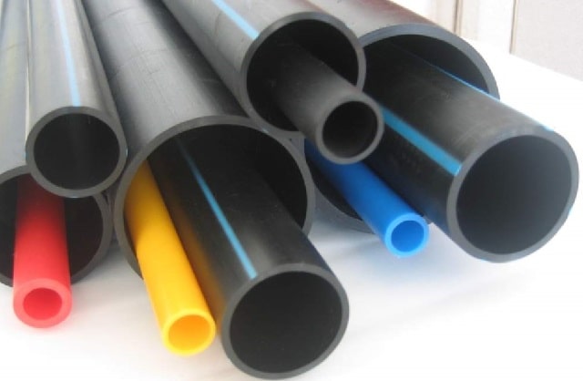 Пластиковая труба: виды и применение - фото1