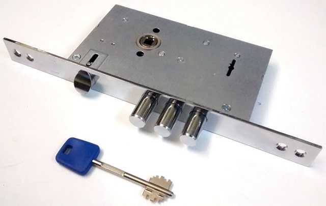 Дверной замок: виды, характеристики, использование - фото2