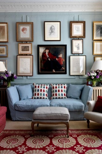 Картины в интерьере гостиной над диваном - фото 7