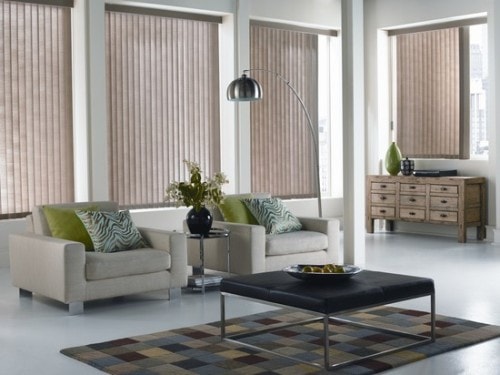 Жалюзи вертикальные тканевые (фото 2 в интерьере)